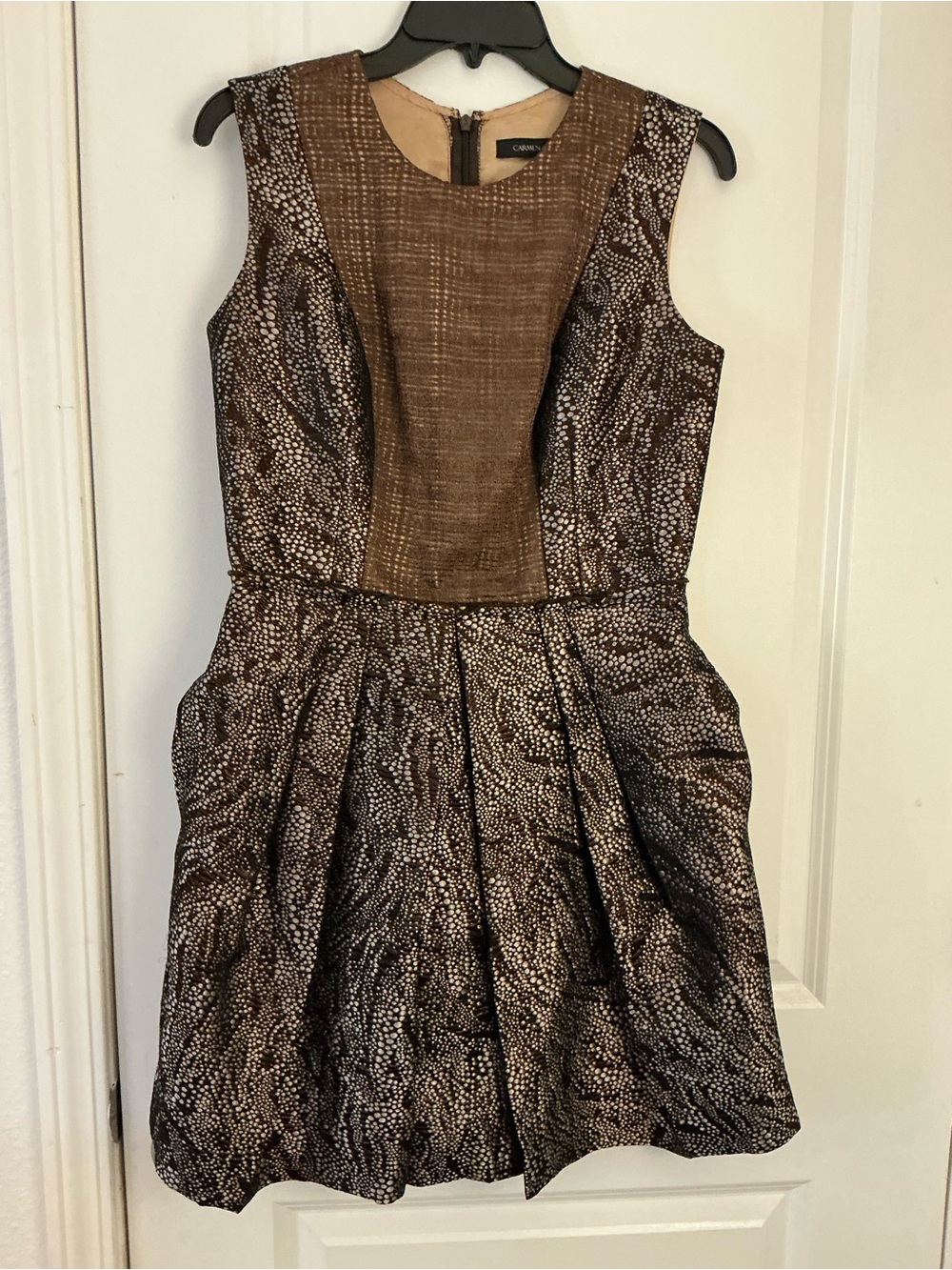 Carmen Marc Valvo Metallic Bronze Jacquard Cocktail Dress Size 6 Pleated Tulip